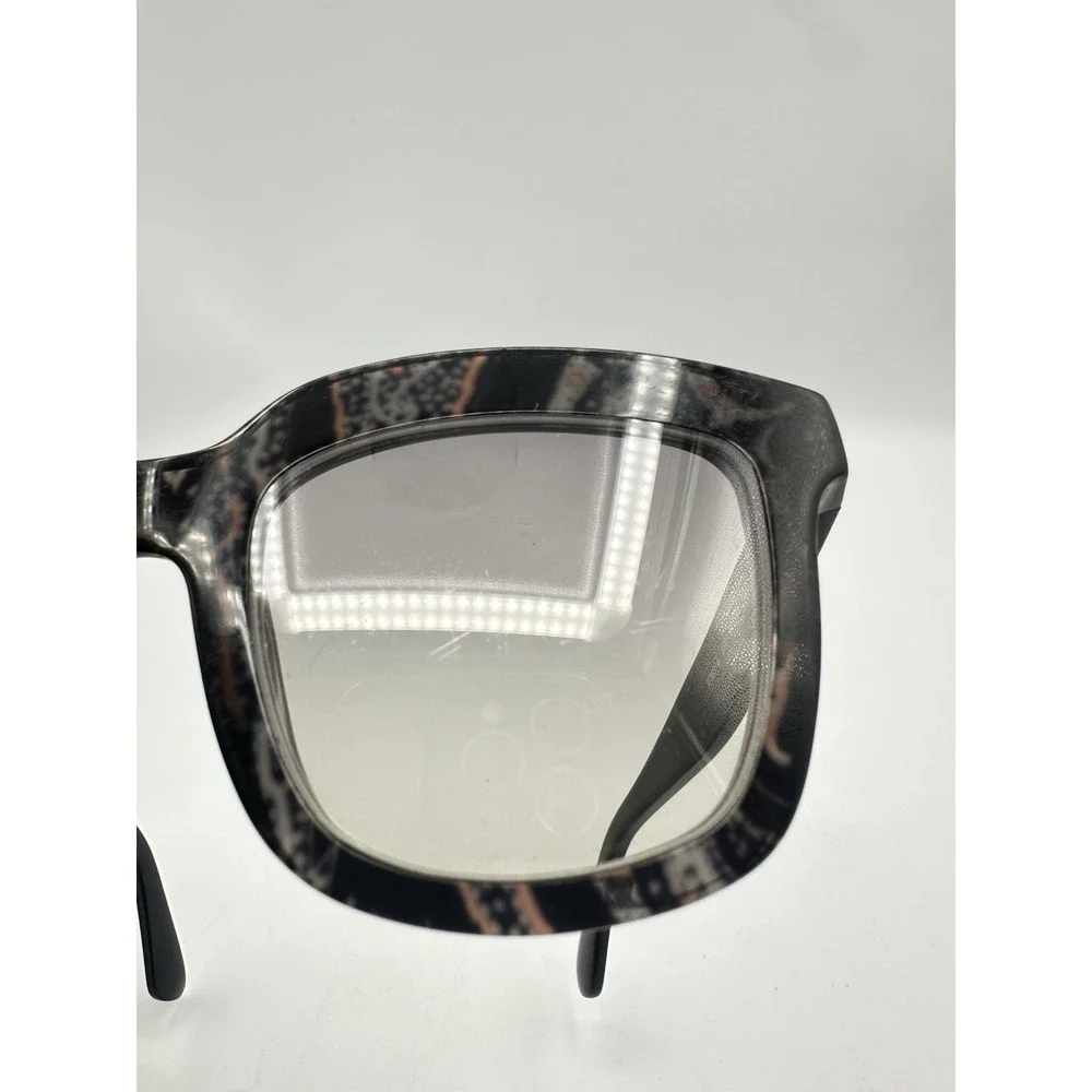 ETRO ET651S Sunglasses Black Print 050 Designer Eyewear 50-22-140